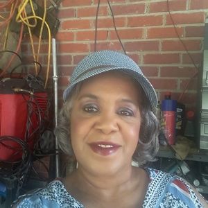 Meet your Posher, Lovette